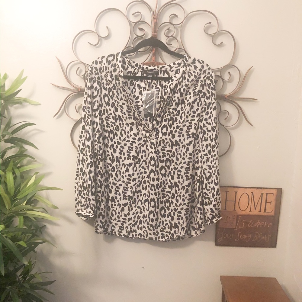 Premise Top NWT